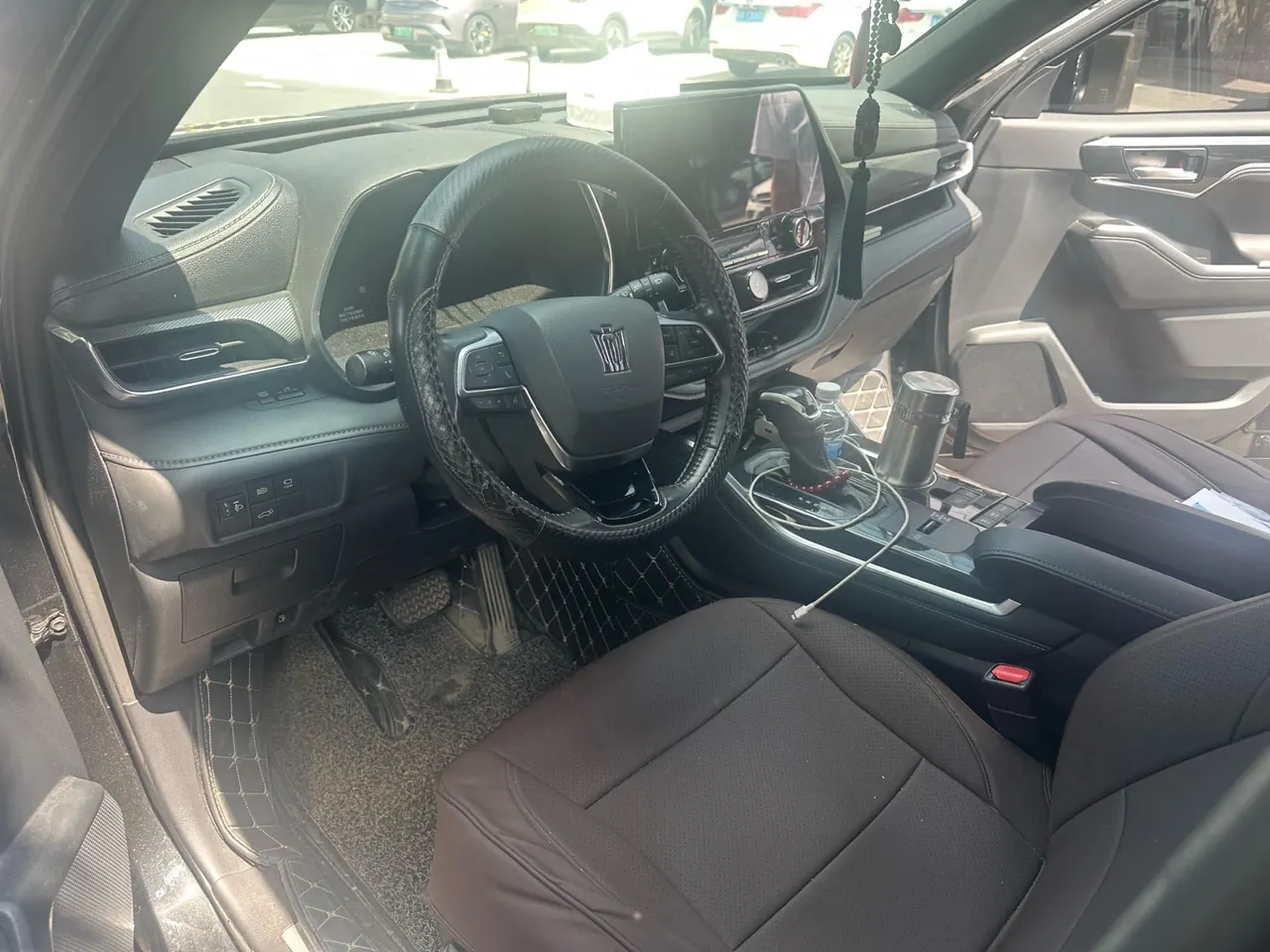 Toyota 2022 Crown Land Release 2.5 Stepless Four-wheel Drive Premium Edition Automatic Gear 4