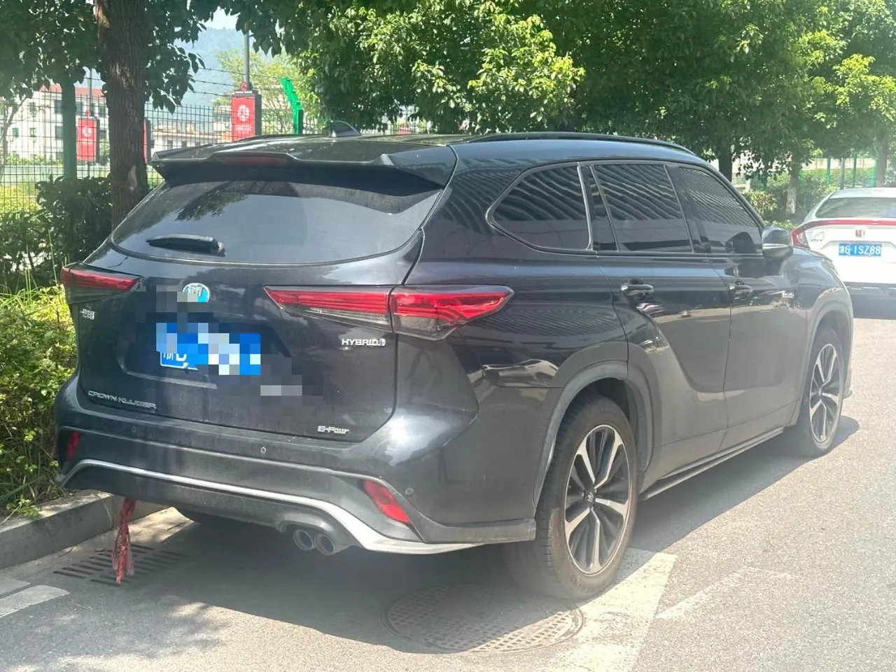 Toyota 2022 Crown Land Release 2.5 Stepless Four-wheel Drive Premium Edition Automatic Gear 8