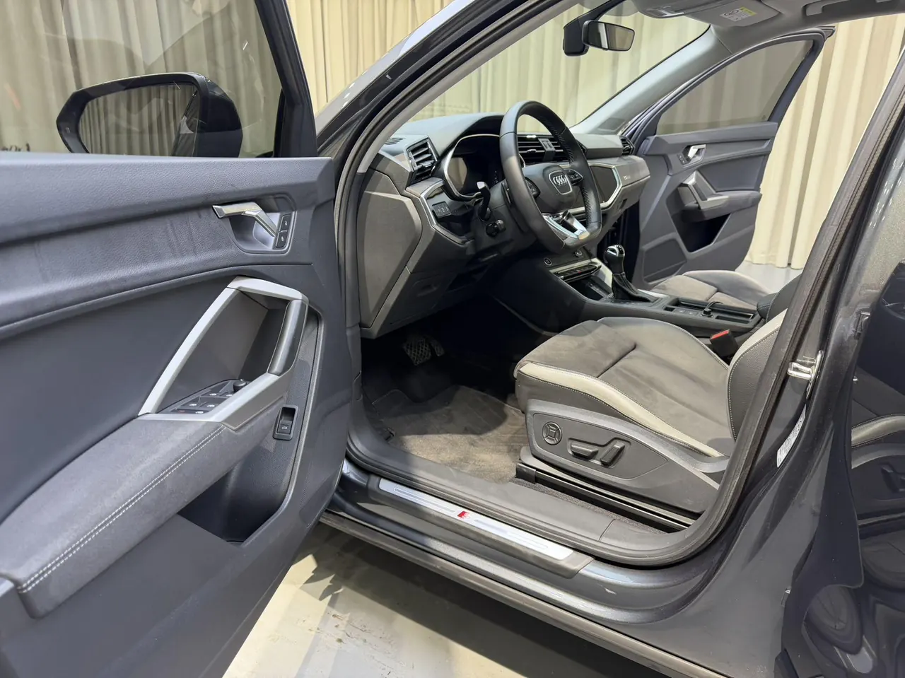 Audi 2022 Q3 1.4TFSI 35TFSI Fashion Dynamic Automatic 7