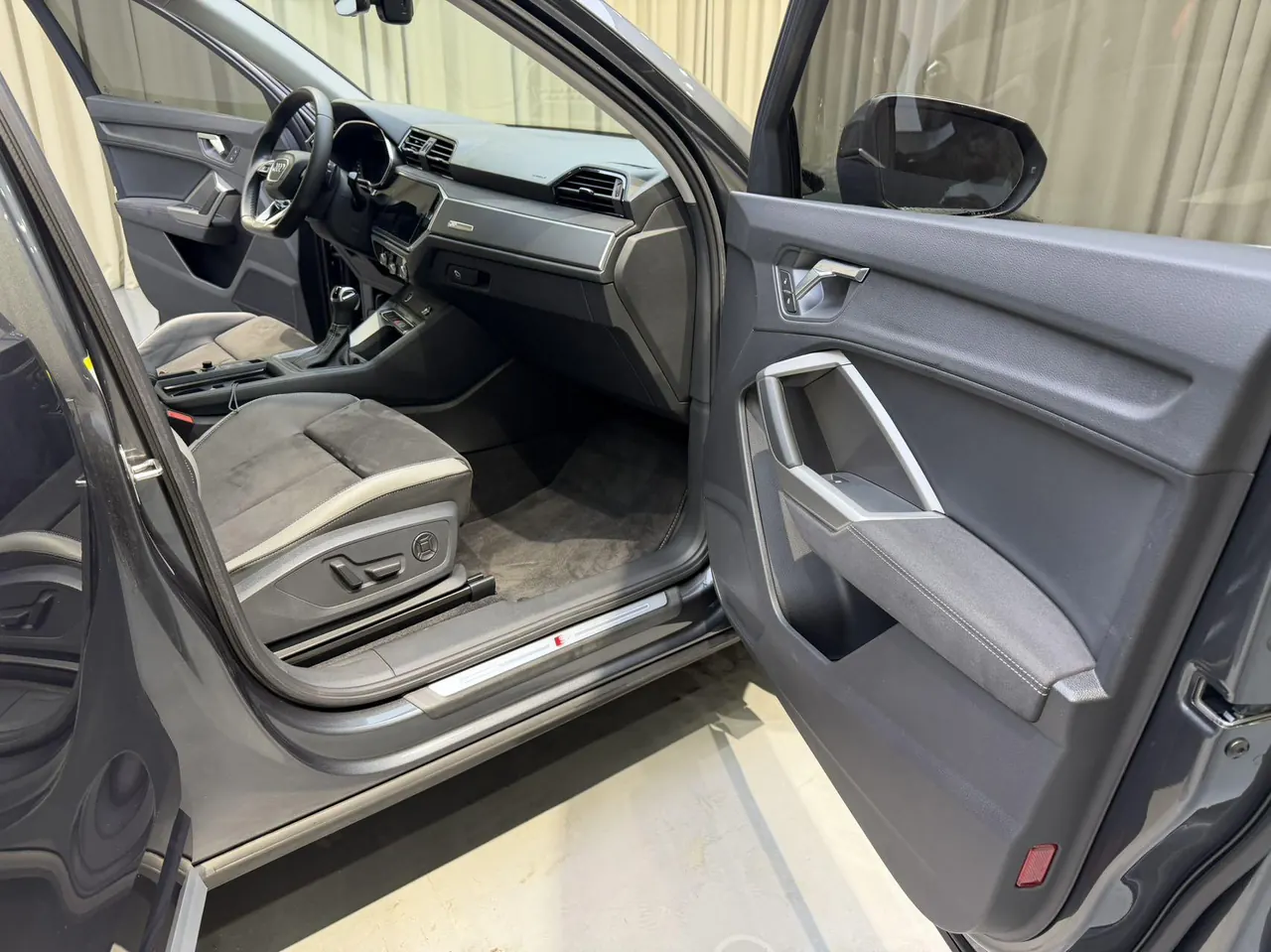 Audi 2022 Q3 1.4TFSI 35TFSI Fashion Dynamic Automatic 8