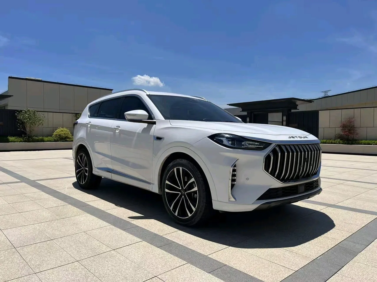 Jetour 2023 X70 PLUS 1.6T strong PLUS5 automatic gear 4