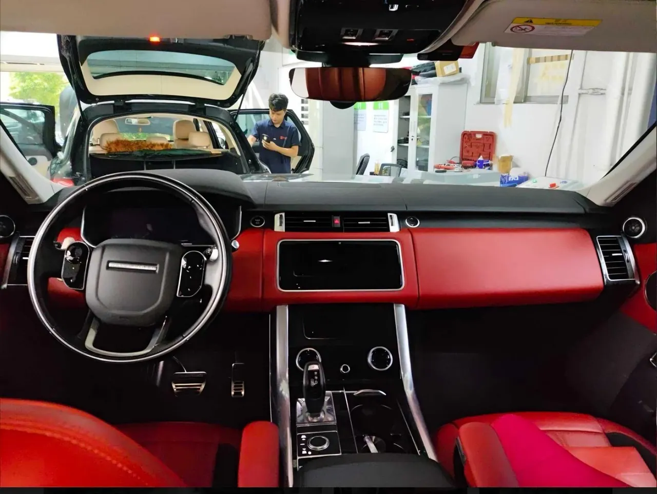 Land Rover Range Rover Sport Edition (Imported) 2021 Range Rover Sport Edition 48V 3.0T L6 Yao Black Edition Automatic Gear 2
