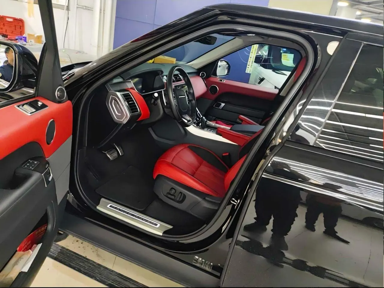 Land Rover Range Rover Sport Edition (Imported) 2021 Range Rover Sport Edition 48V 3.0T L6 Yao Black Edition Automatic Gear 3