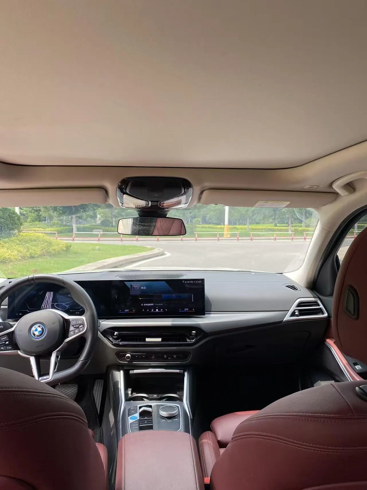 BMW 2024 i3 eDrive 35 L automatic gear 8