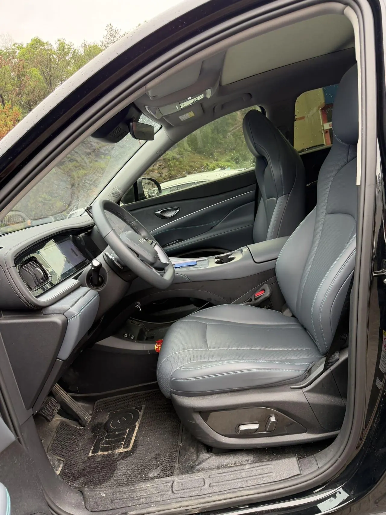 BYD 2025 Sea Lion 07 DM-i 1.5T Stepless 150 Pilot Edition Automatic Gear 2