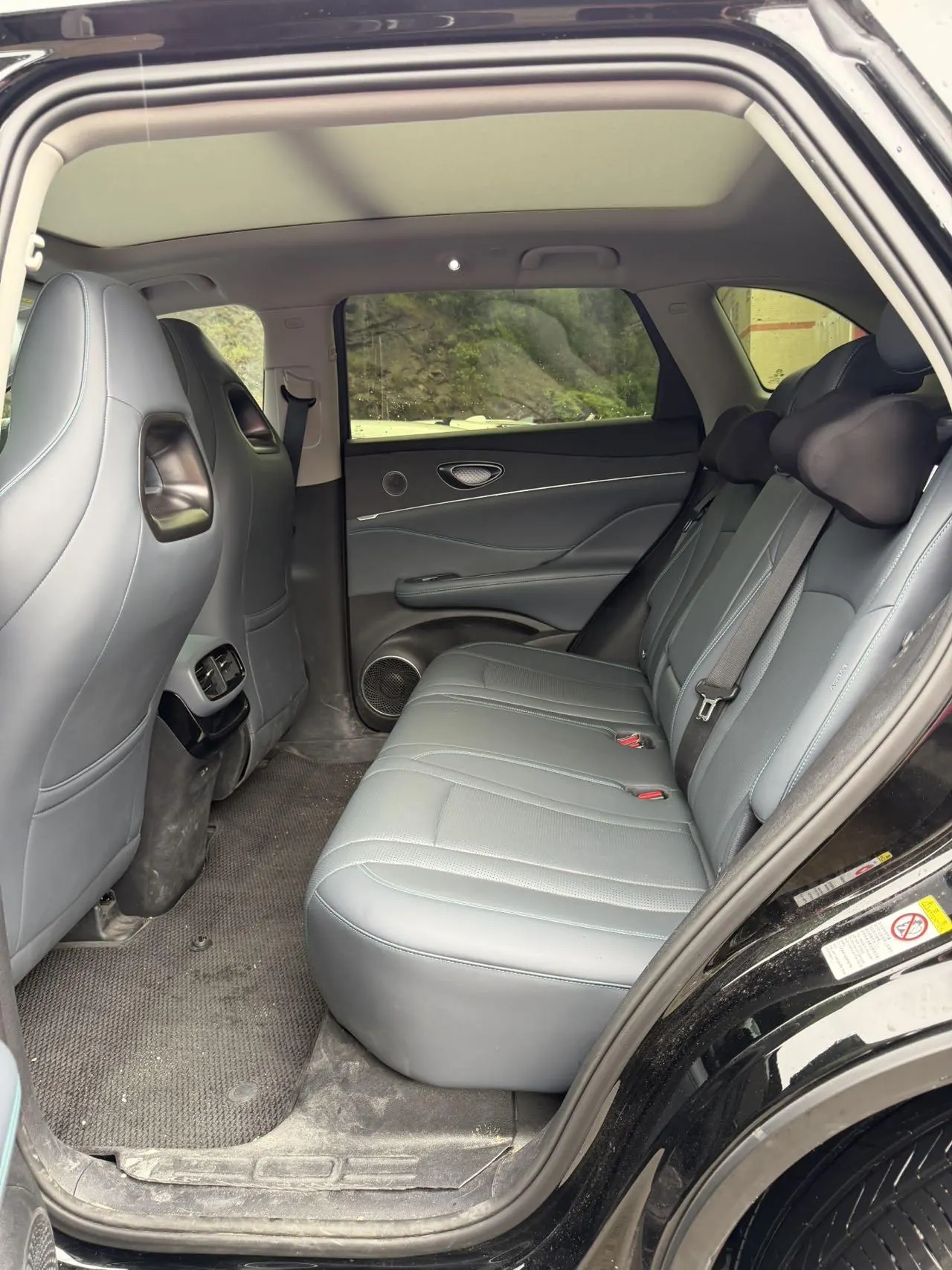 BYD 2025 Sea Lion 07 DM-i 1.5T Stepless 150 Pilot Edition Automatic Gear 3