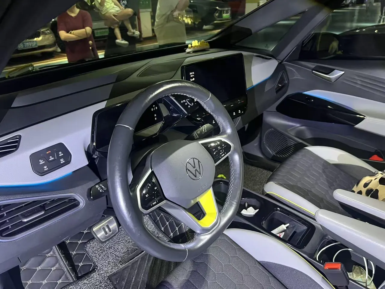 Volkswagen 2021 ID. 3 Pro Extremely Intelligent Automatic 5