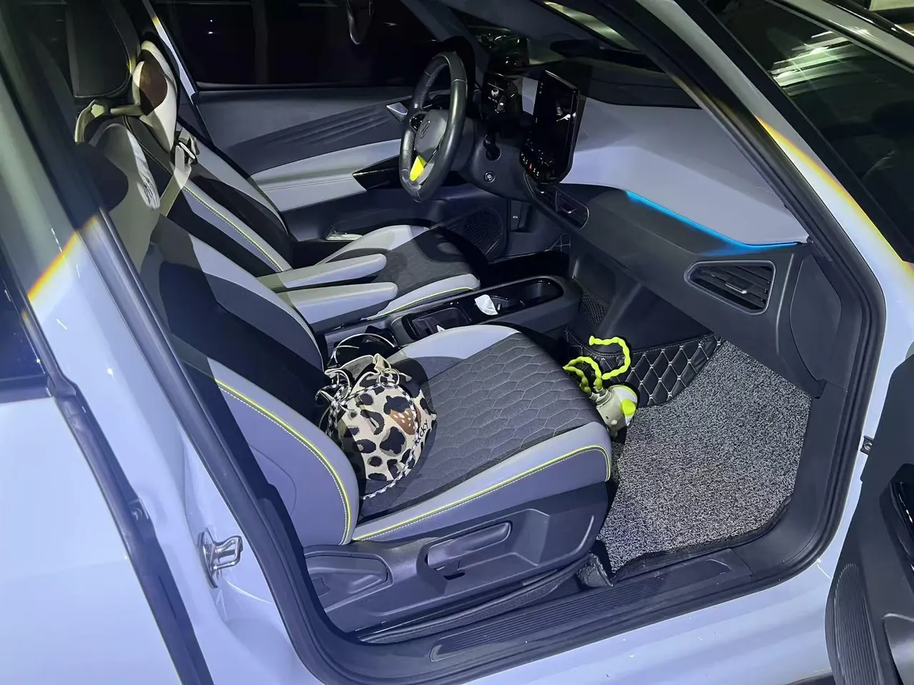 Volkswagen 2021 ID. 3 Pro Extremely Intelligent Automatic 7