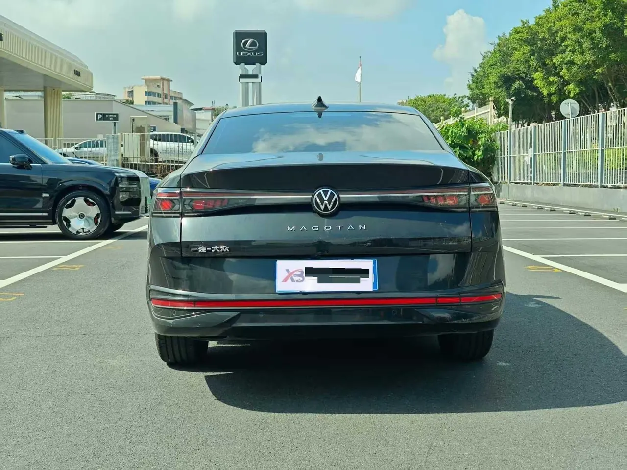 Volkswagen 2024 Magotan 1.5TSI 300TSI Premium Edition Eye Bag Automatic Block 4