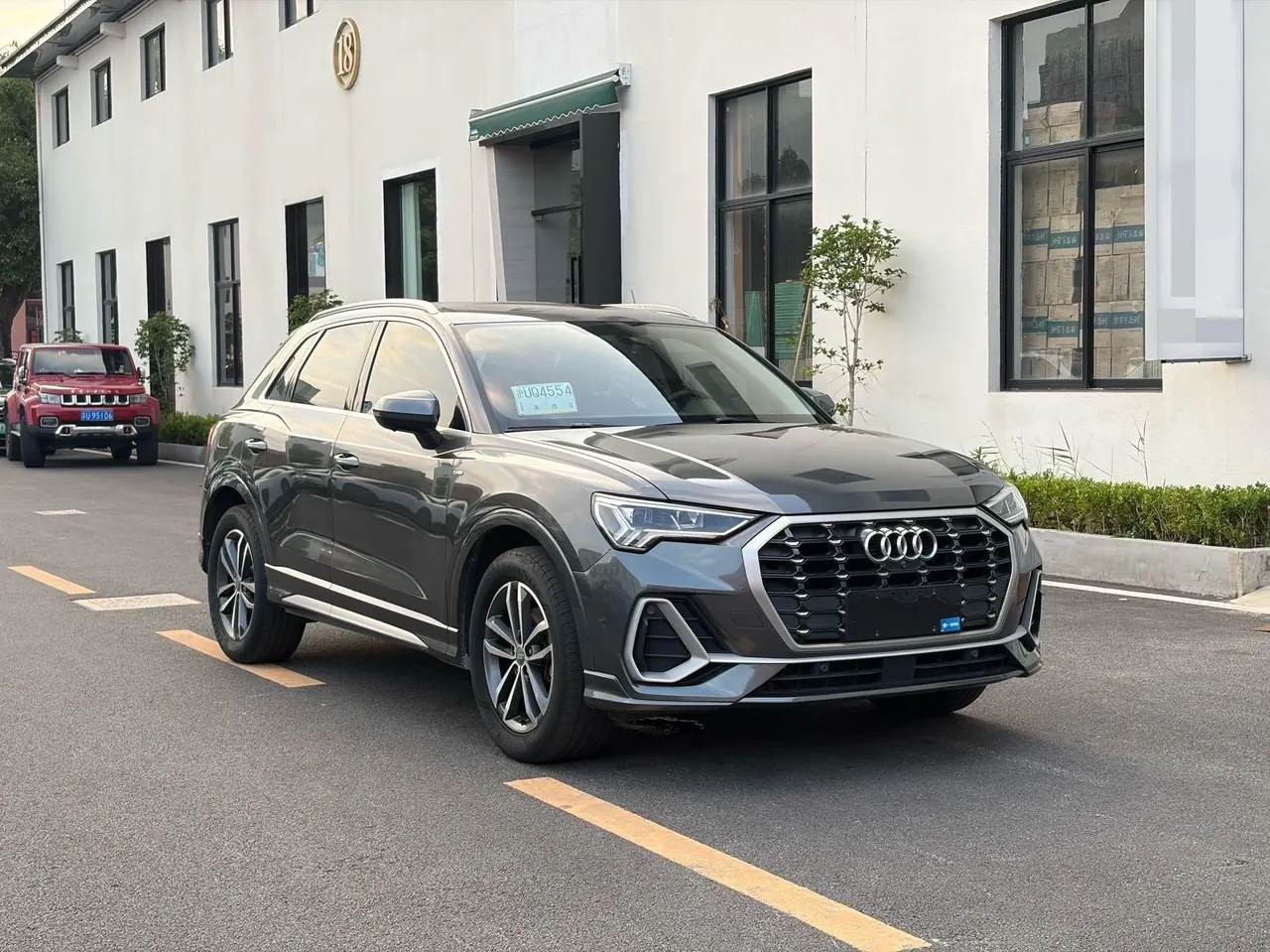 Audi 2021 Q3 1.4TFSI 35TFSI Aggressive Dynamic Automatic 3