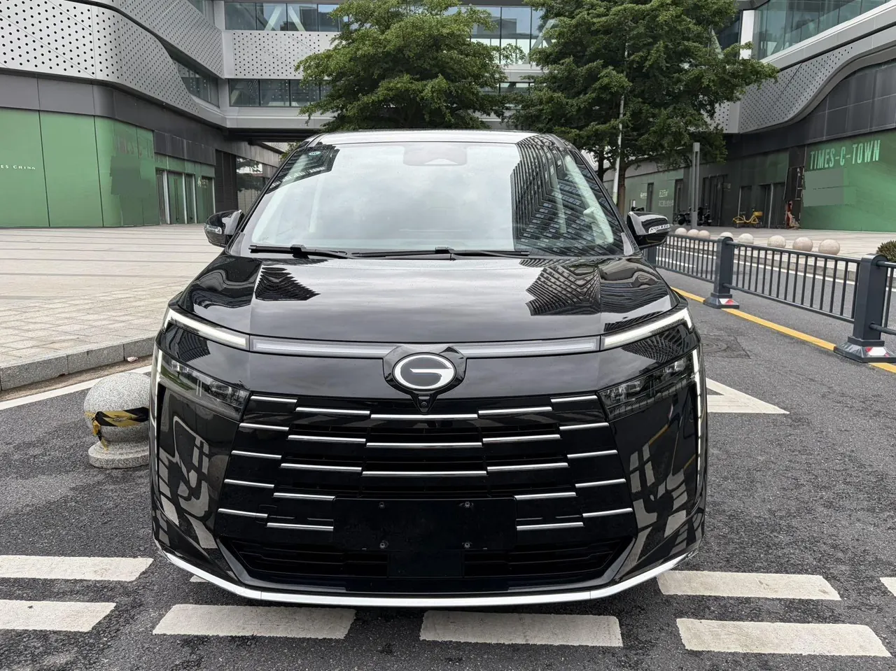 GAC Trumpchi 2024 E8 2.0 150km MAX Automatic Transmission 2