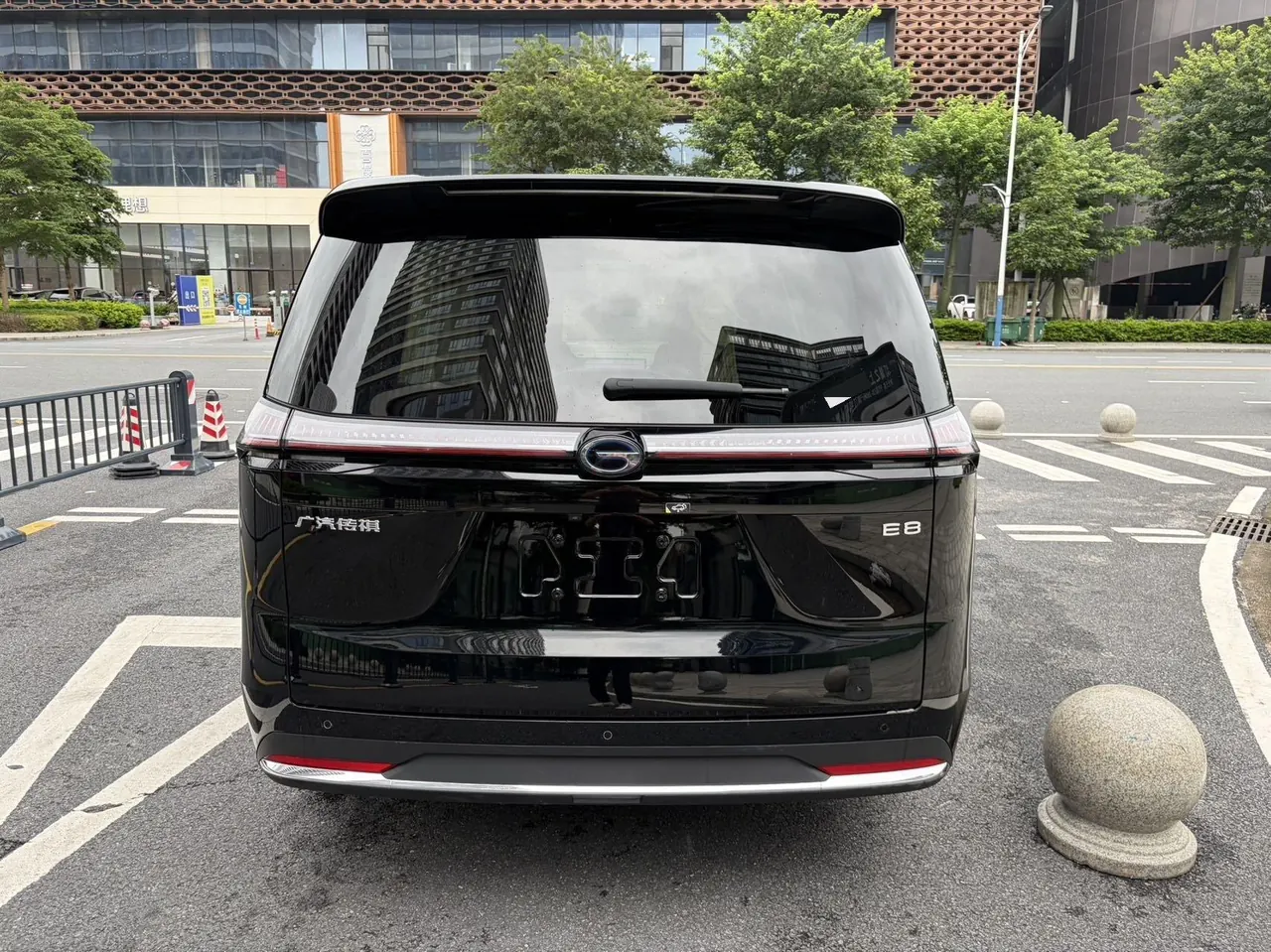 GAC Trumpchi 2024 E8 2.0 150km MAX Automatic Transmission 4
