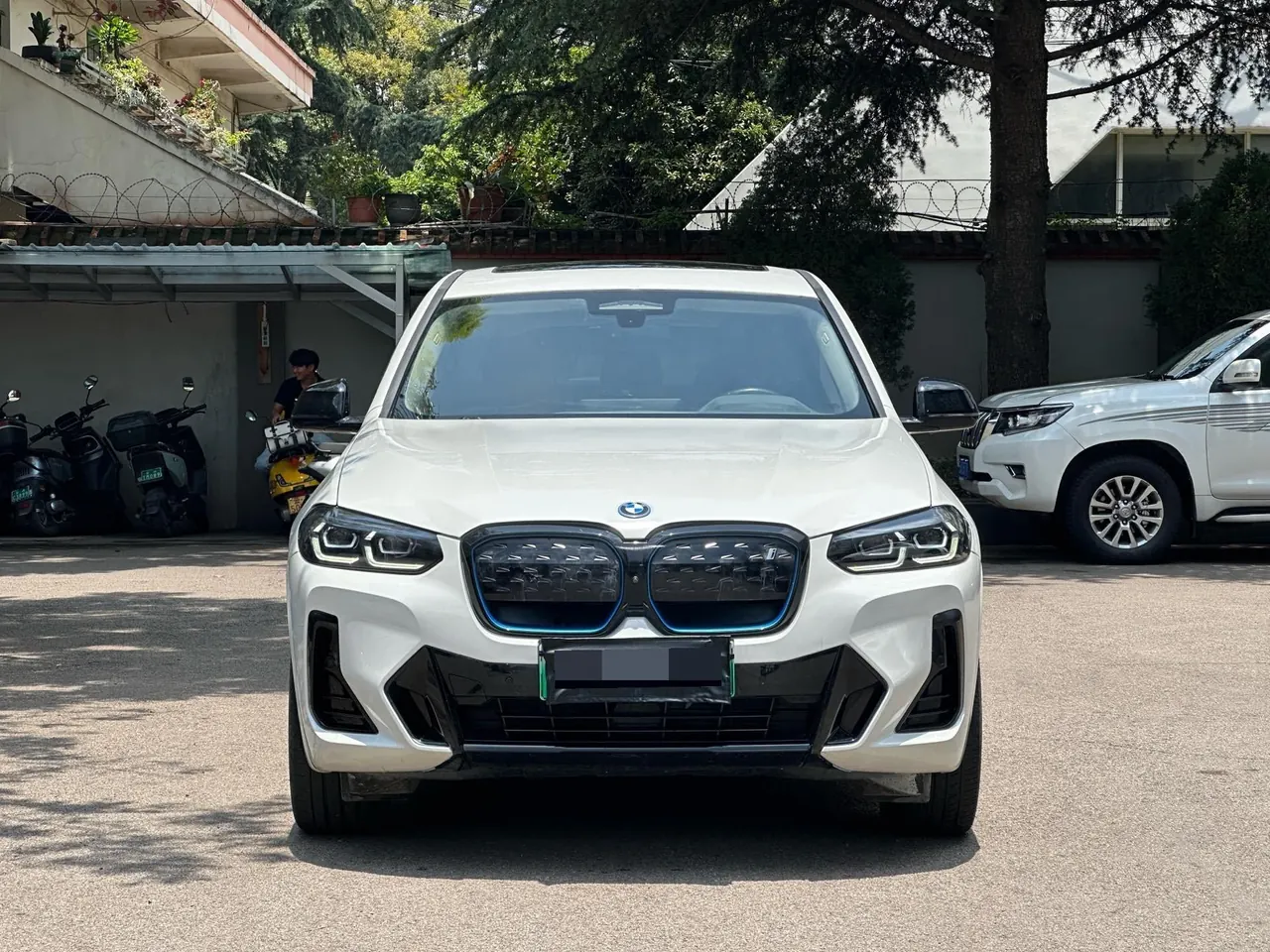 BMW 2022 iX3 Creat Collar Automatic 2