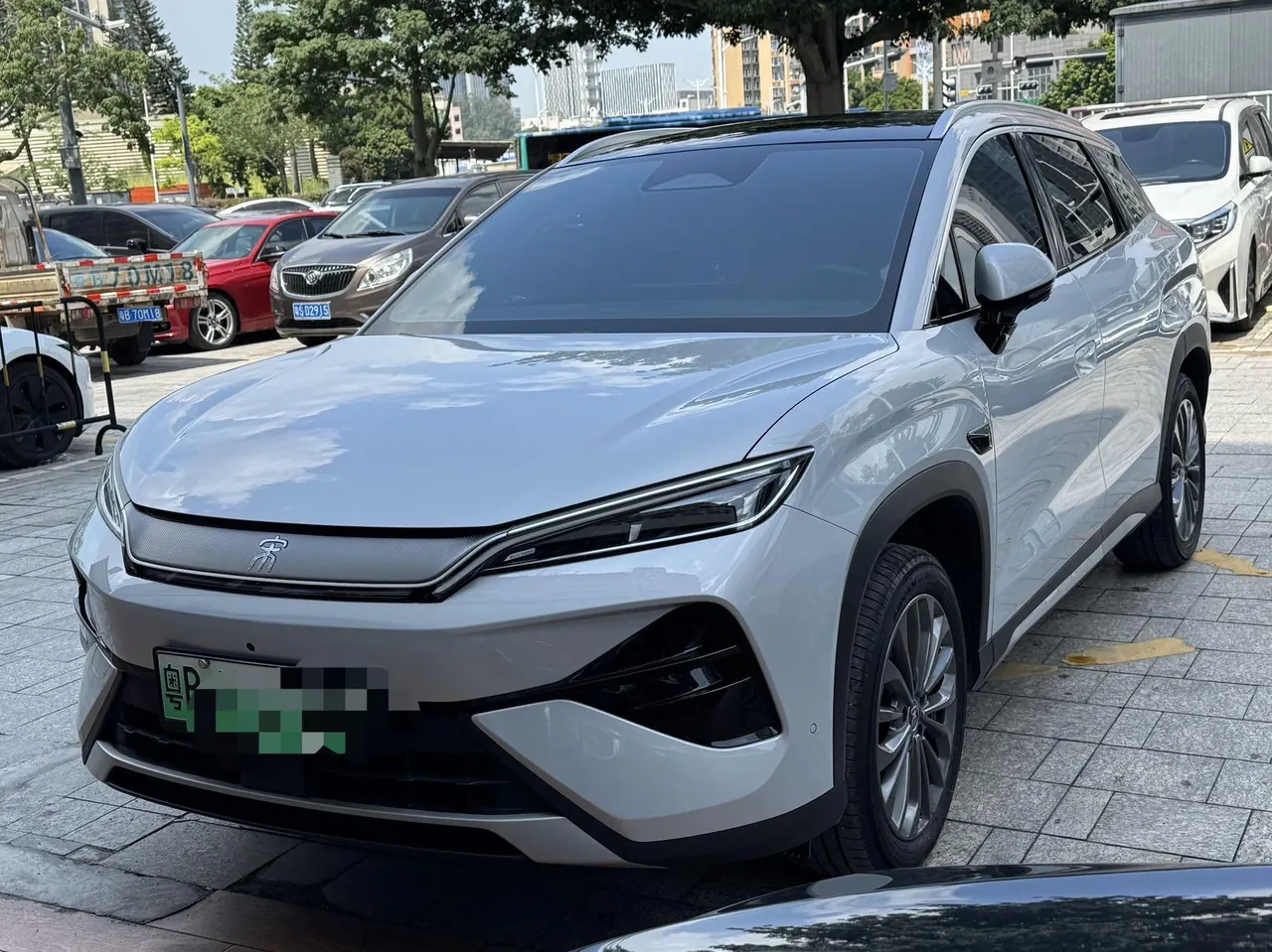BYD 2026 Song Ultra EV 710KM Exceed Automatic Transmission - View 1