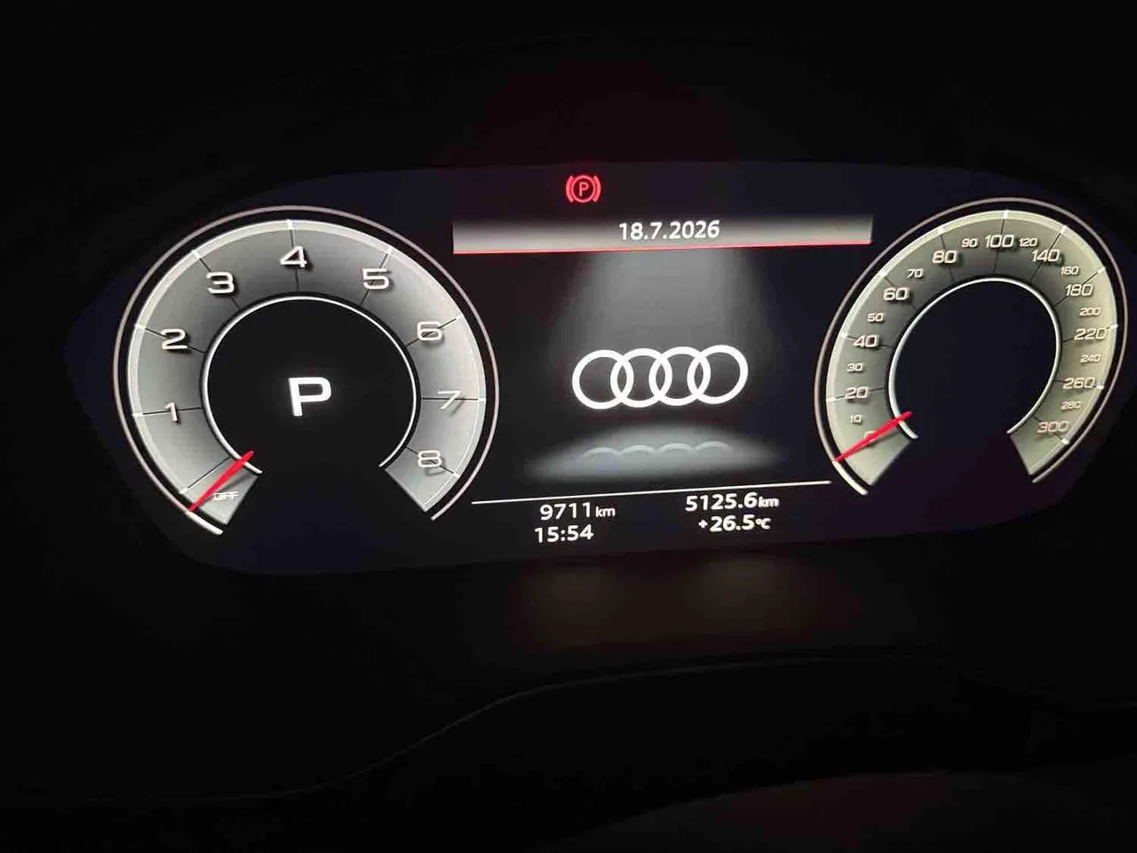 Audi 2024 A4L 2.0TFSI 40TFSI Fashion Dynamic Automatic 2