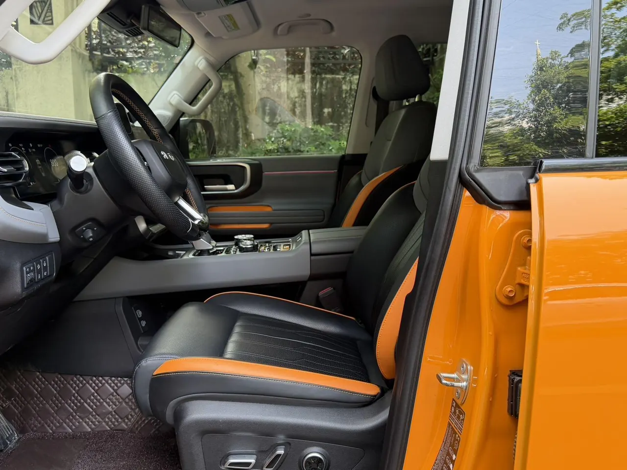 Beijing 2024 BJ40 2.0T City Hunter Edition Extreme Automatic Gear 3