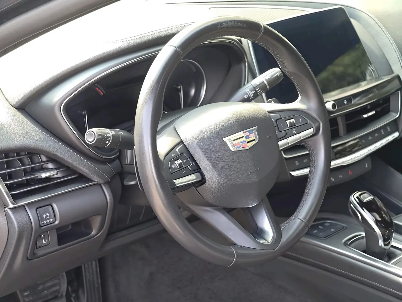 Cadillac 2021 CT5 2.0T 28T luxury automatic gear 4