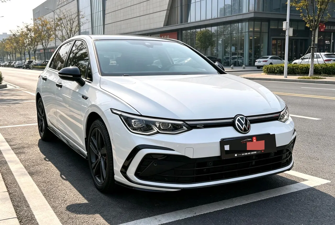 Volkswagen 2021 Golf 8 R-Line 1.4TSI 280TSI Automatic 6
