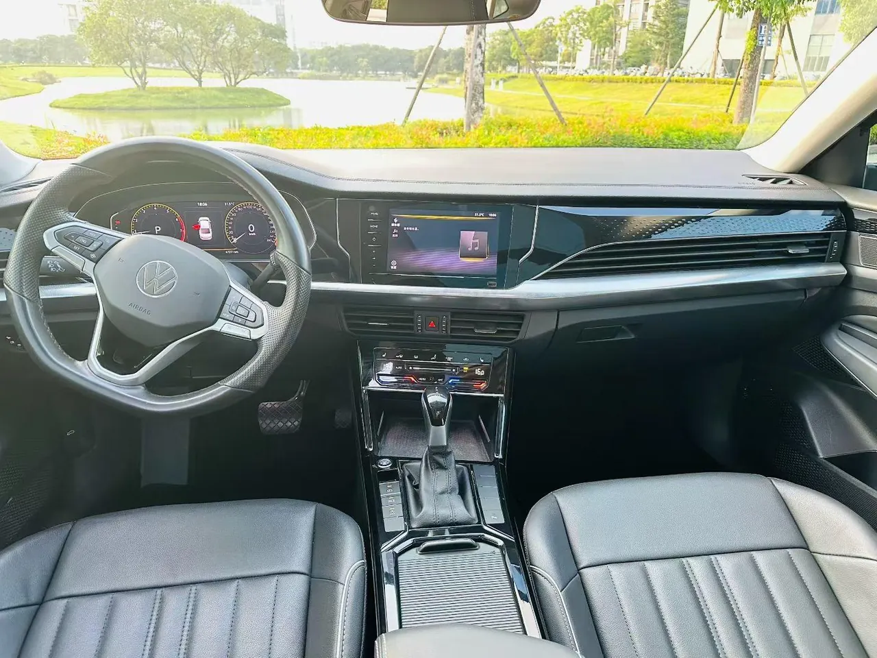 Volkswagen 2022 Passat 2.0TSI 330TSI Star Elite Edition Automatic Gear 7