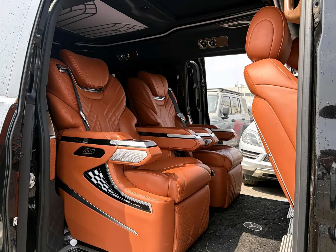 Mercedes Benz V 2021V 260 L 2.0T Premium Edition Automatic Gear 8