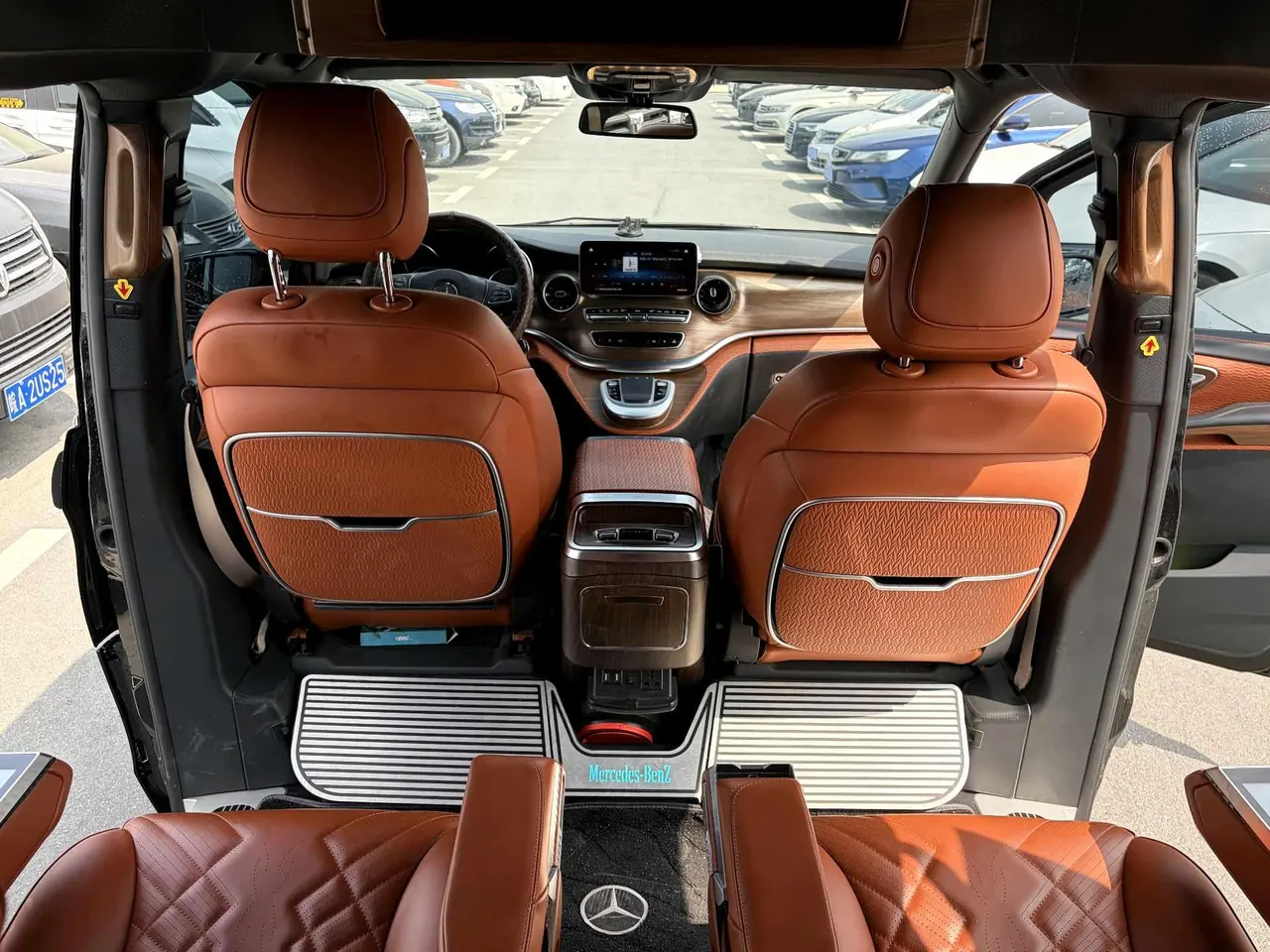 Mercedes Benz V 2021V 260 L 2.0T Premium Edition Automatic Gear 9