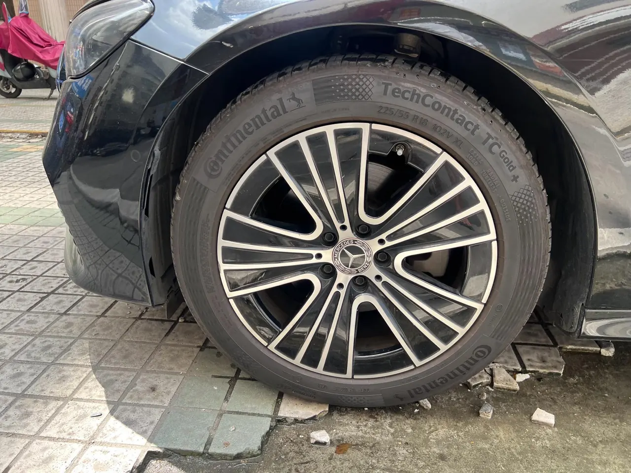 Mercedes Benz E Class 2024 E 260 L 48V 2.0T Automatic 10