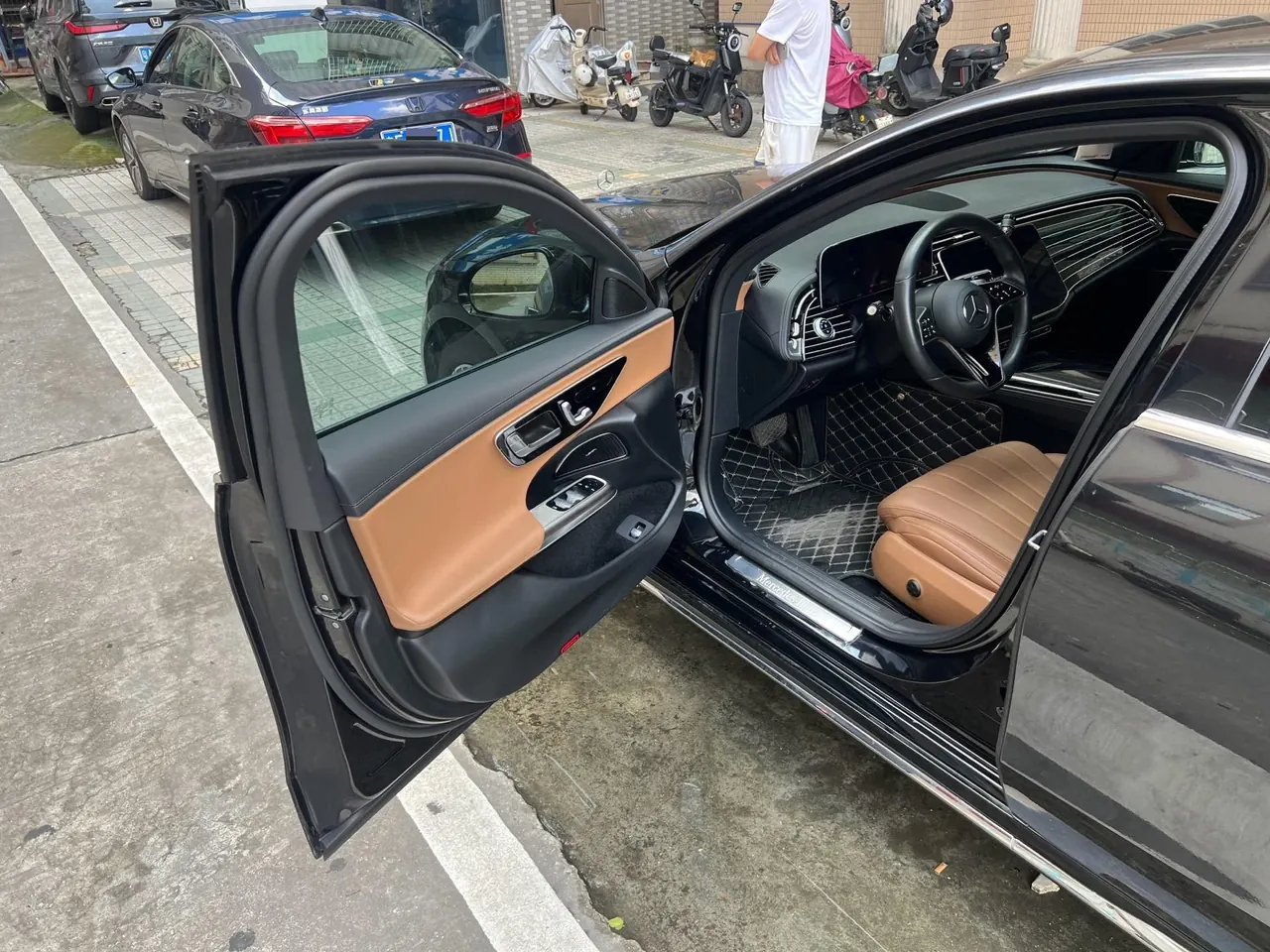 Mercedes Benz E Class 2024 E 260 L 48V 2.0T Automatic 6