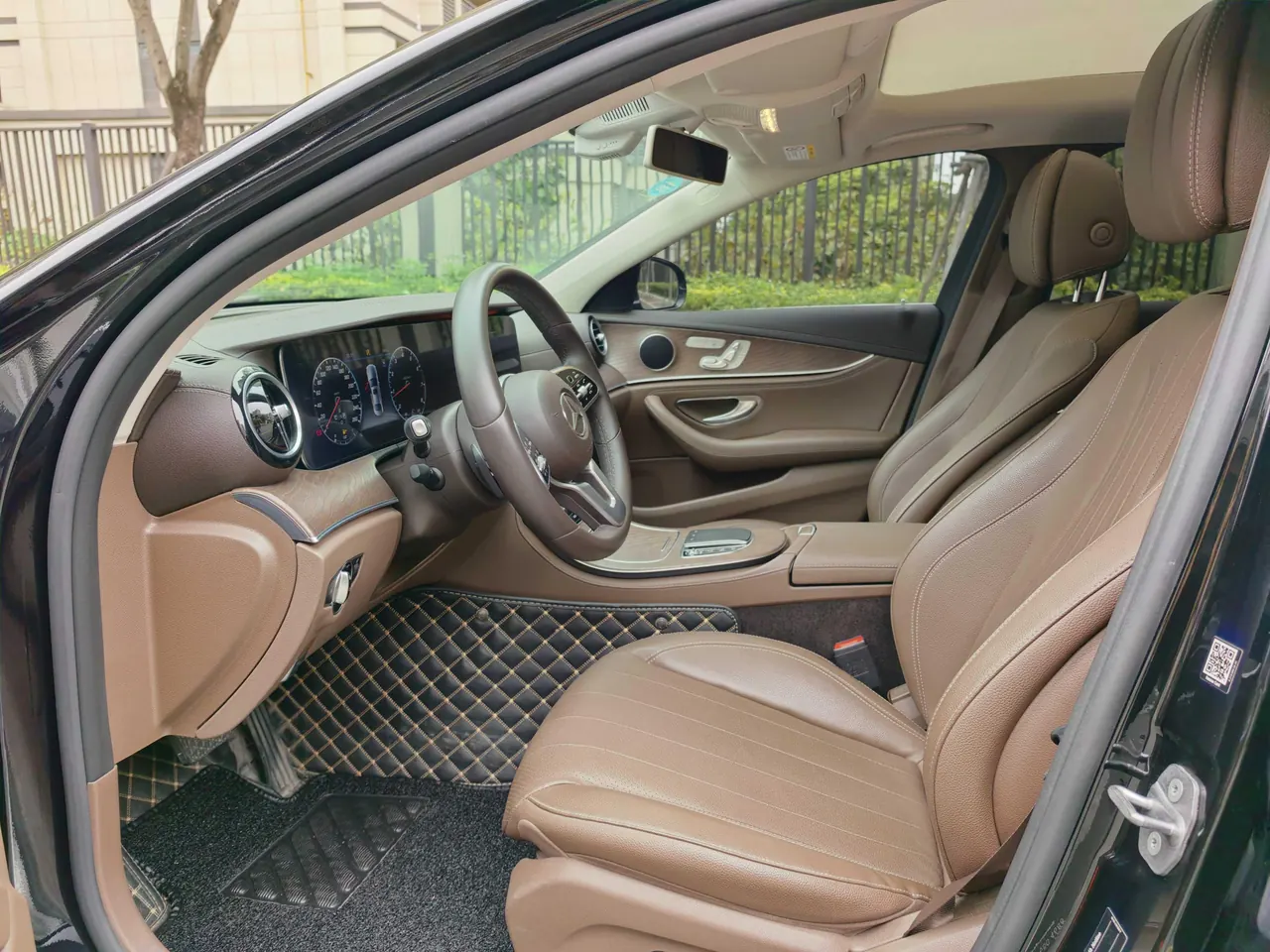 Mercedes Benz E-Class 2020 E 300 L 2.0T Fashion Automatic Gear 3
