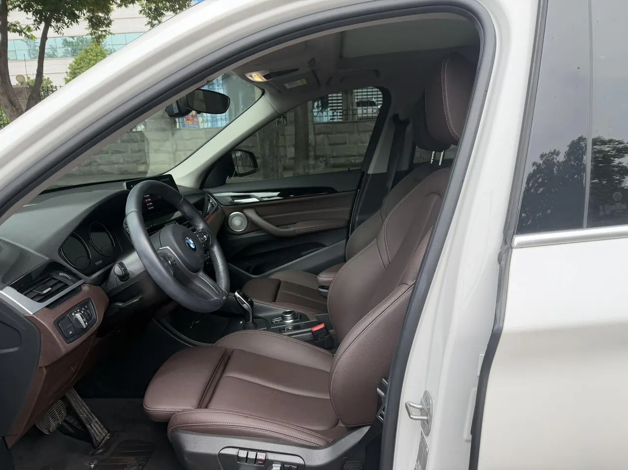 BMW 2022 X1 sDrive25Li 2.0T Leading Automatic Gear 4
