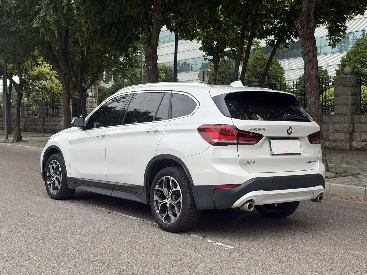 BMW 2022 X1 sDrive25Li 2.0T Leading Automatic Gear 7
