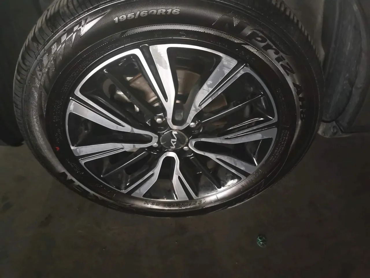 Kia 2026 Yi Run 1.4 Stepless Sunroof Edition Automatic Gear 5