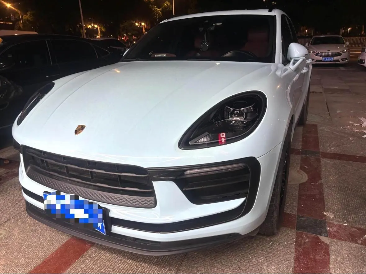 Porsche Macan (Imported) 2023 Macan 2.0T Automatic Gear - View 1