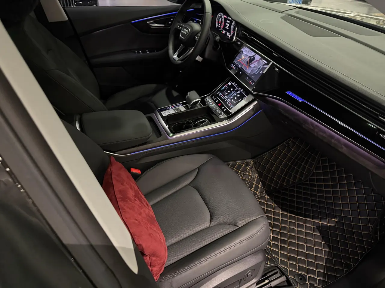 Audi Q8 (Imported) 2023 Q8 48V 3.0TFSI 55TFSI Luxury Dynamic Automatic Gear 8