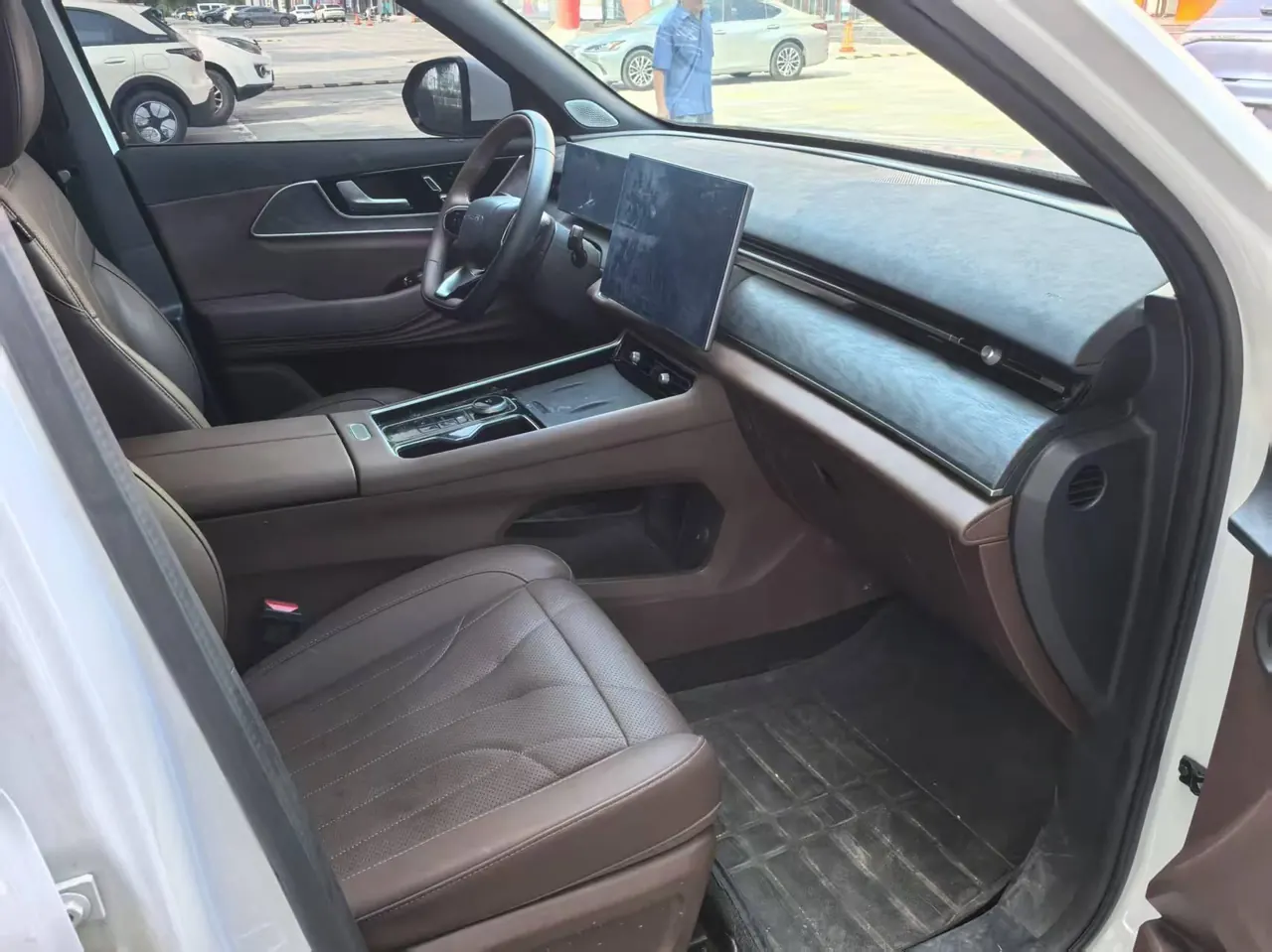 Chery 2026 Ruihu 9X 2.0T Two-wheel Drive Honorable Automatic Gear 2