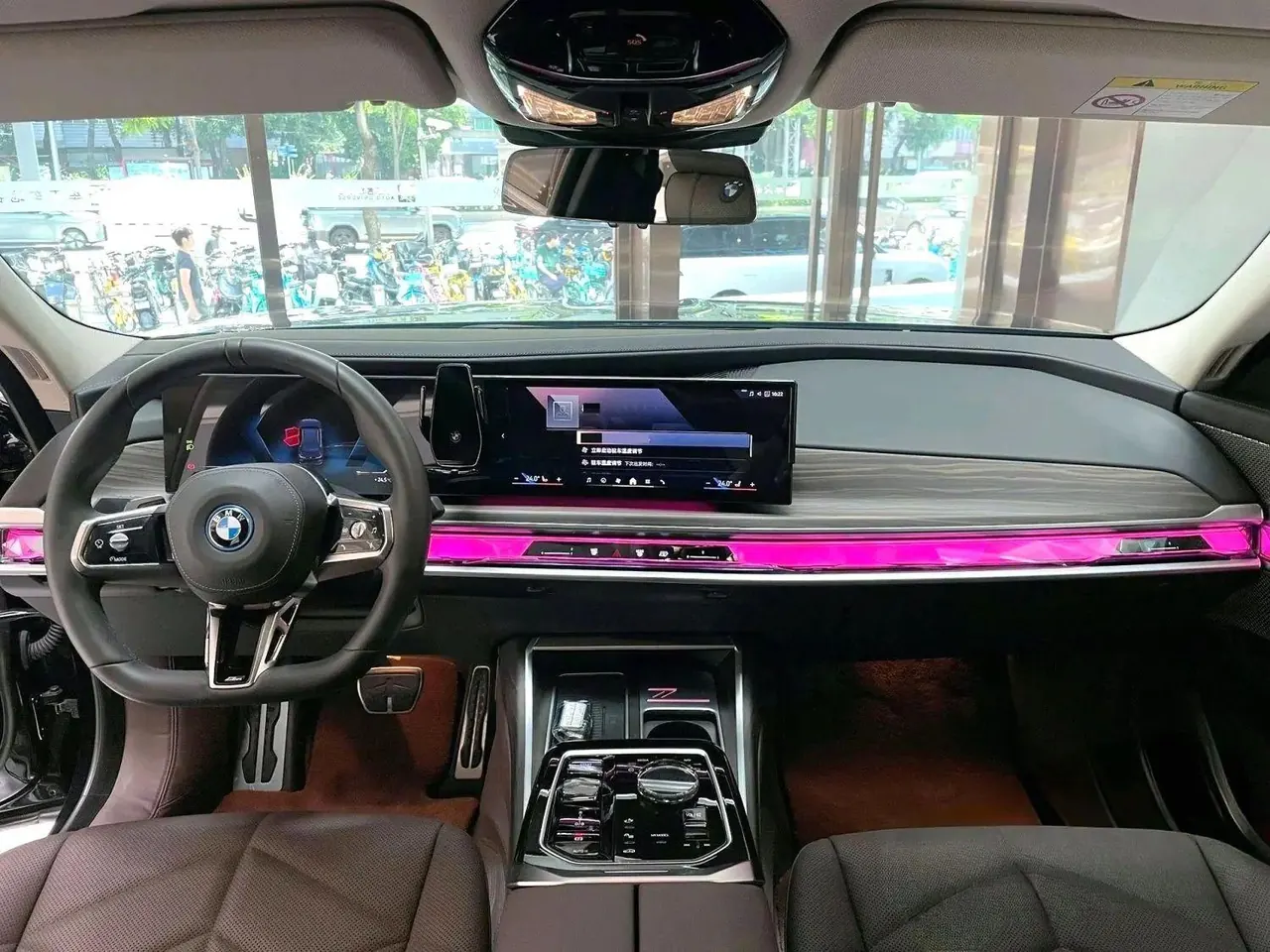 BMW i7 (Imported) 2023 i7 eDrive50L Leading M Sports Suit Automatic Gear 10