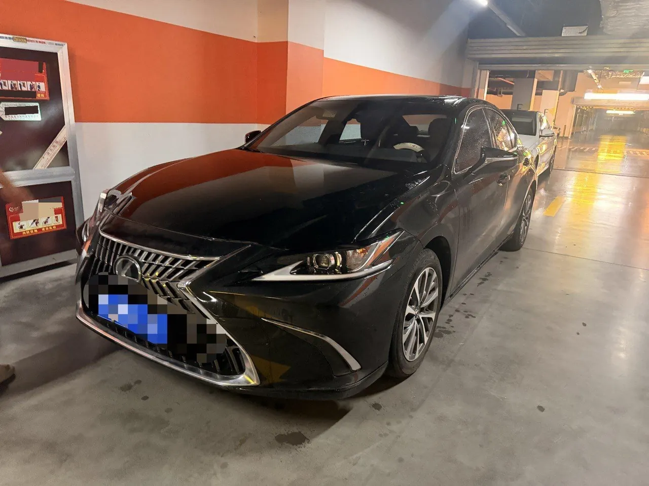 Open image lightbox: Lexus ES (Imported) 2023 ES200 2.0 Stepless Premium Edition Automatic Gear