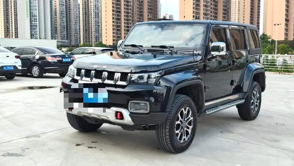 Beijing 2020 BJ40 2.0T 4-wheel drive city hunter version chivalrous automatic gear - View 1