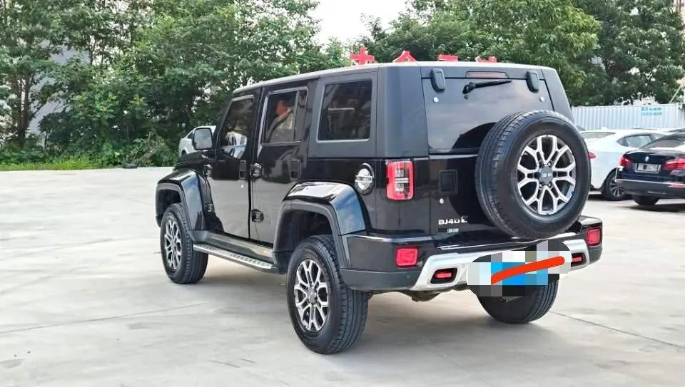 Beijing 2020 BJ40 2.0T 4-wheel drive city hunter version chivalrous automatic gear 7