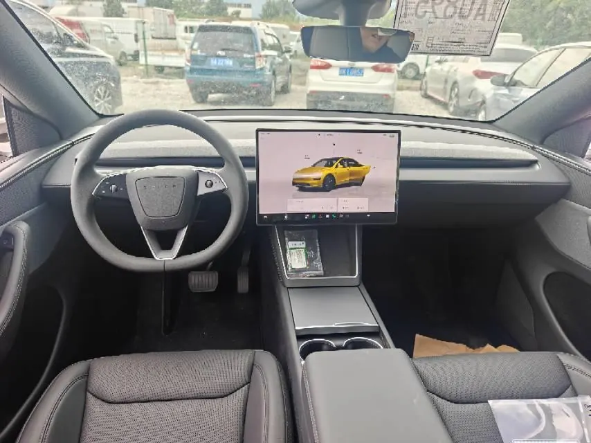 Tesla 2026 Model Y Rear-Wheel-Drive Automatic 7