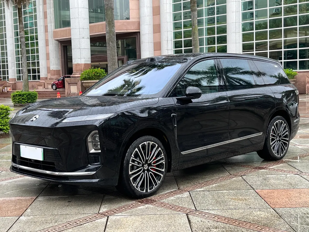 NIO 2026 ES8 6‑Seater Executive Signature Edition Automatic Transmission - View 1