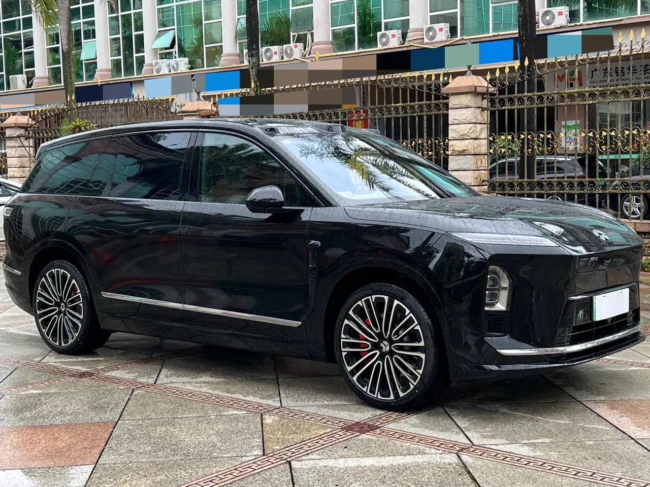 NIO 2026 ES8 6‑Seater Executive Signature Edition Automatic Transmission 3