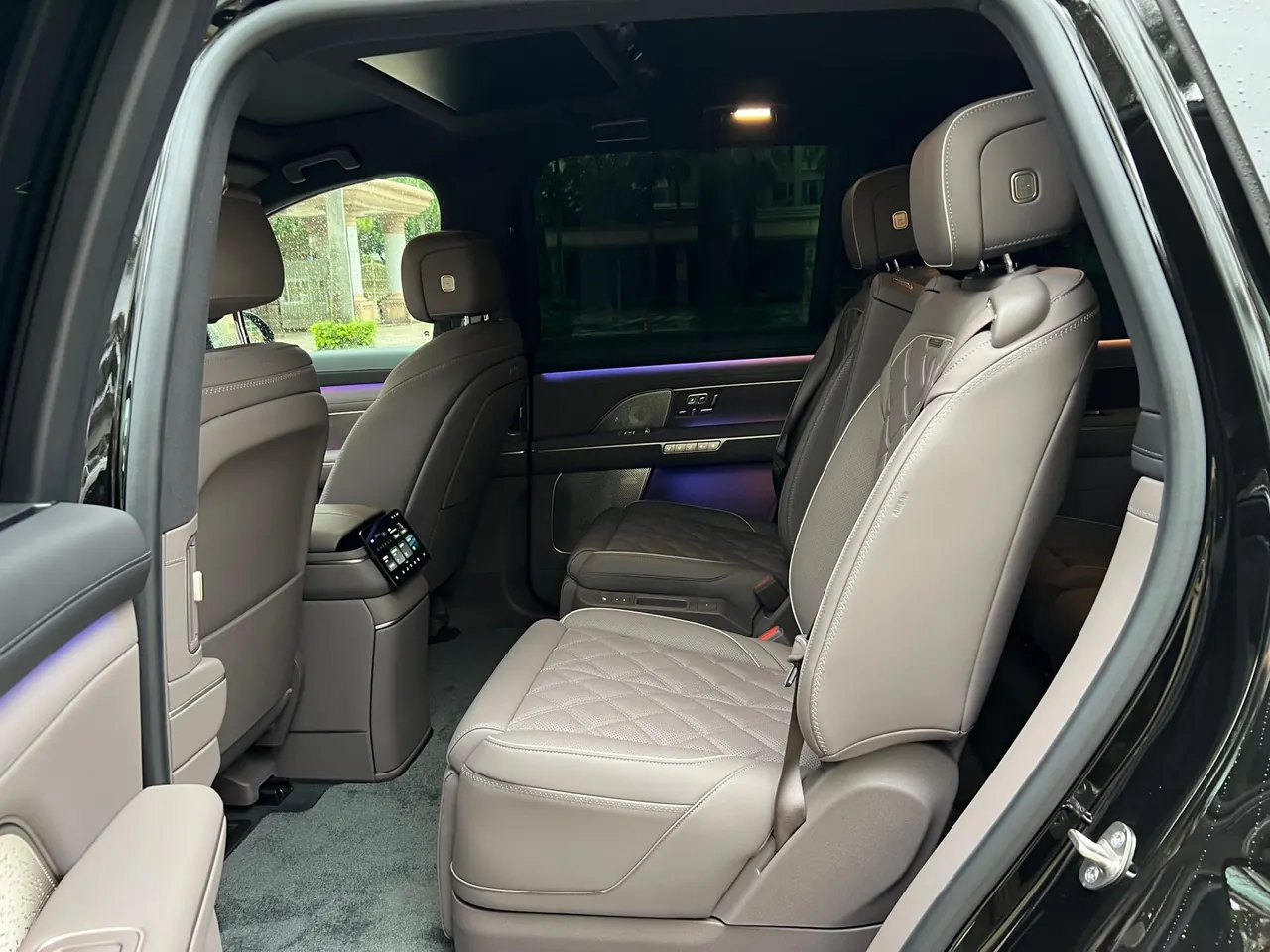 NIO 2026 ES8 6‑Seater Executive Signature Edition Automatic Transmission 8