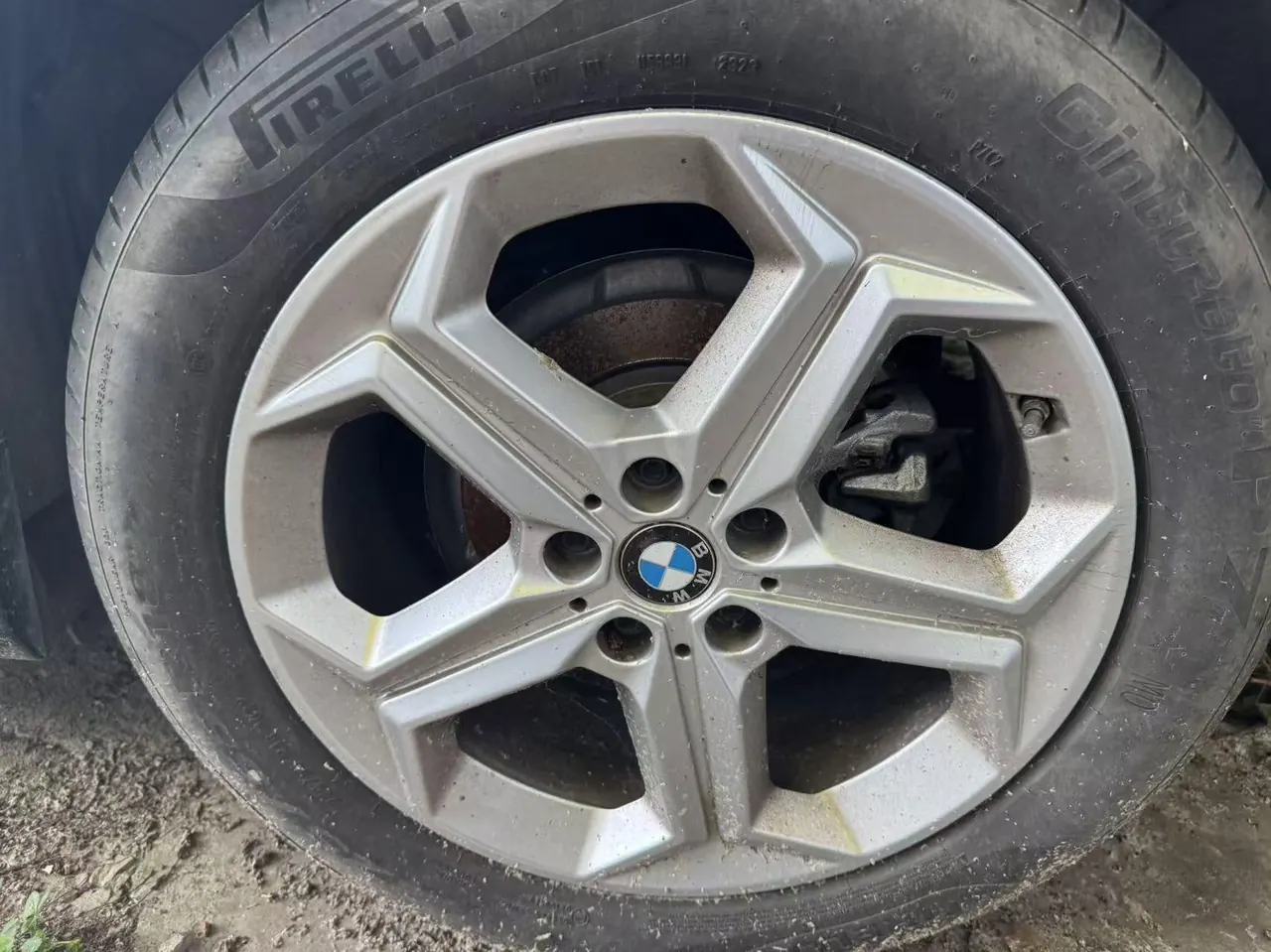 BMW 2023 X1 sDrive20Li 1.5T X Design Package Automatic Transmission 8