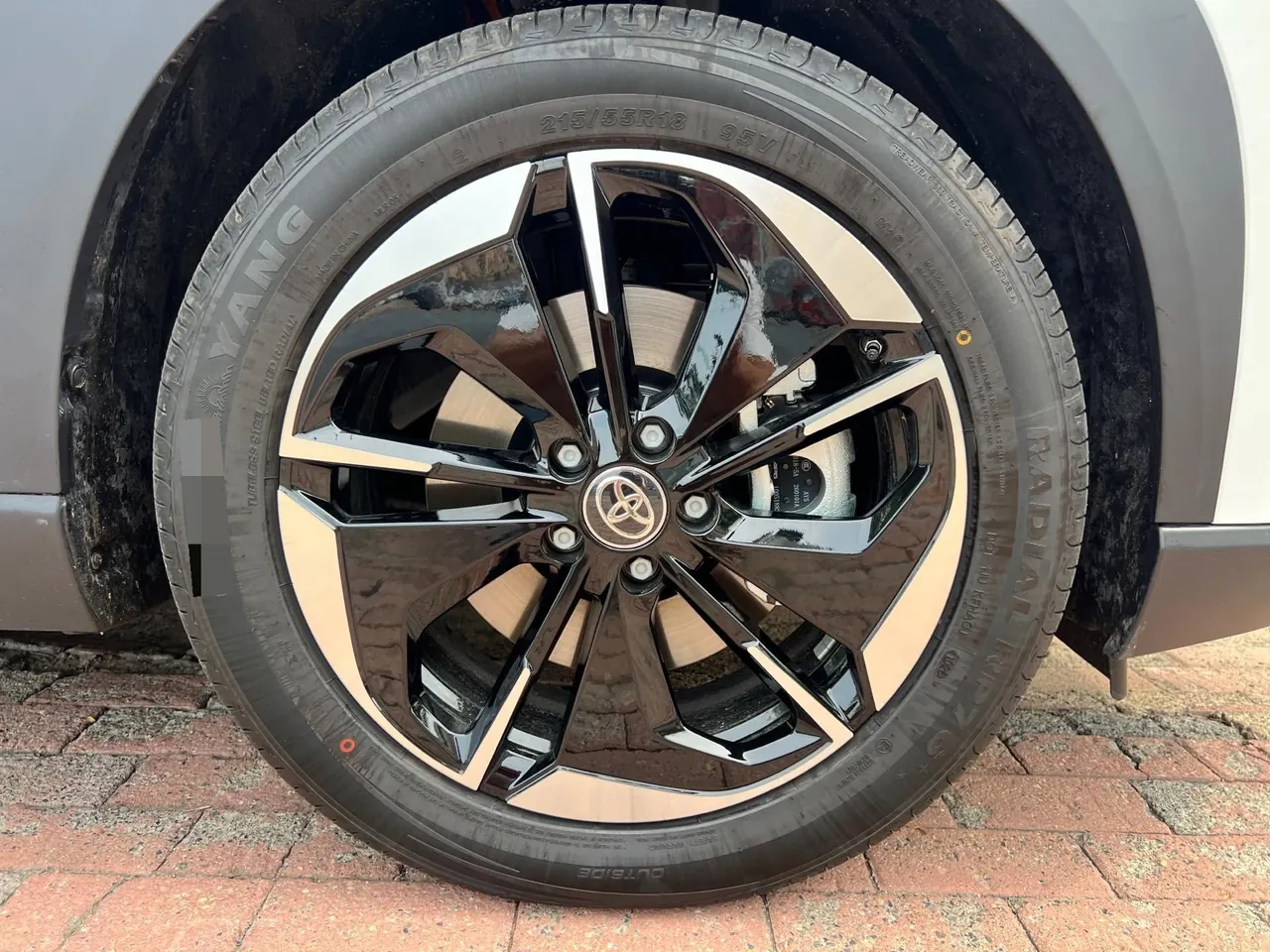 Toyota 2026 platinum wisdom 3X 430 Air automatic gear 13