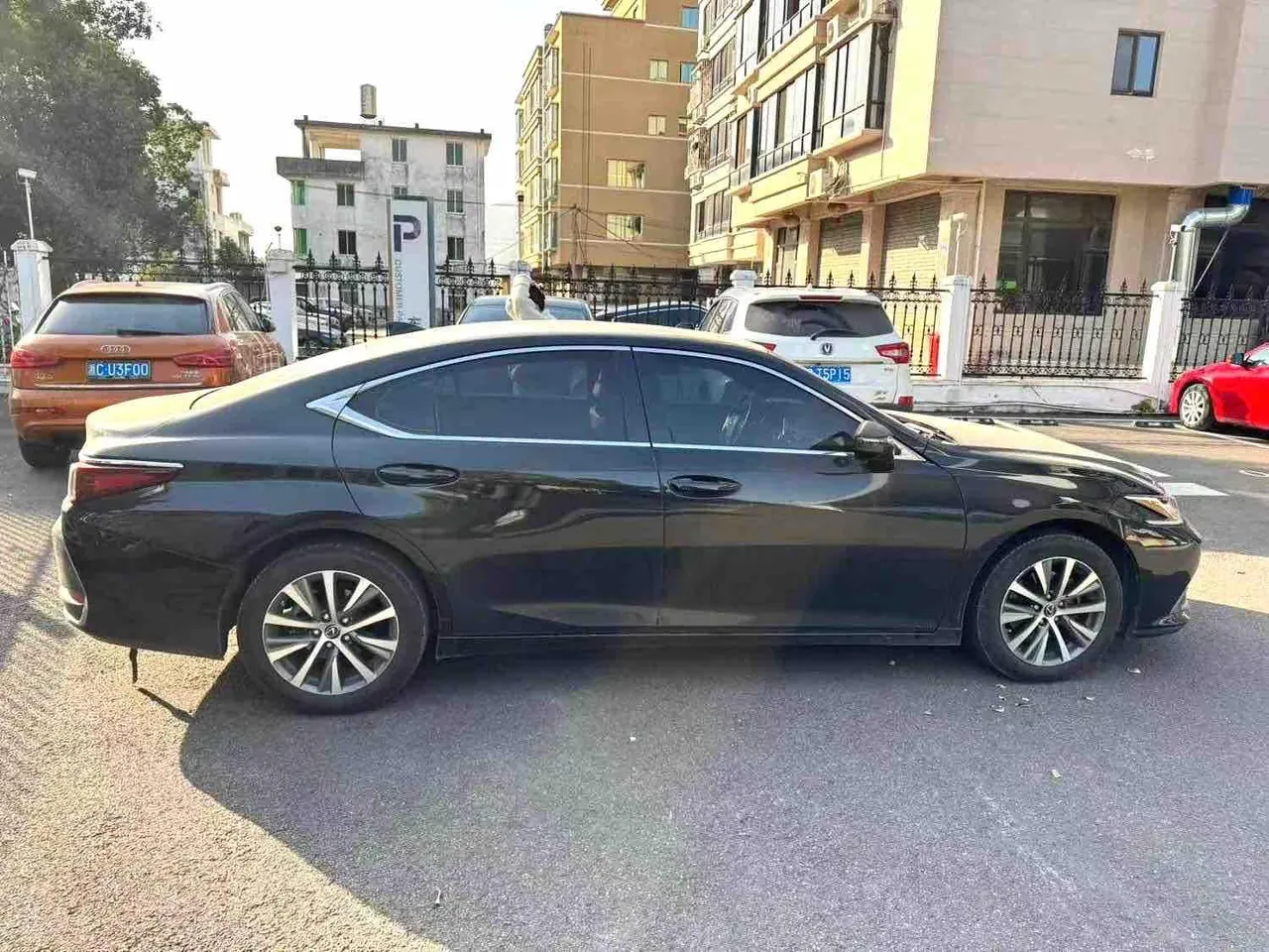 Lexus ES (Imported) 2020 ES200 2.0 Stepless Premium Edition Automatic Gear 8