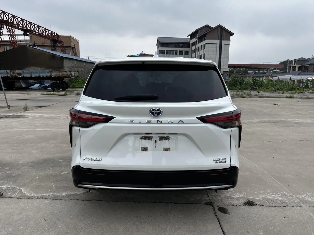 Toyota 2023 Sai 2.5 Stepless Premium Edition Automatic Gear 5