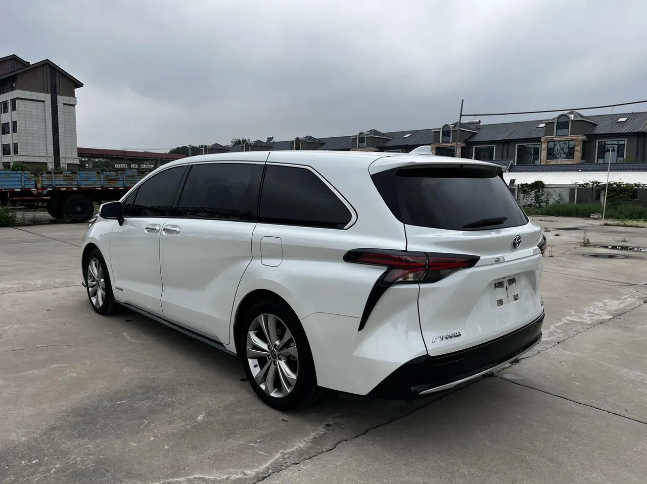Toyota 2023 Sai 2.5 Stepless Premium Edition Automatic Gear 6
