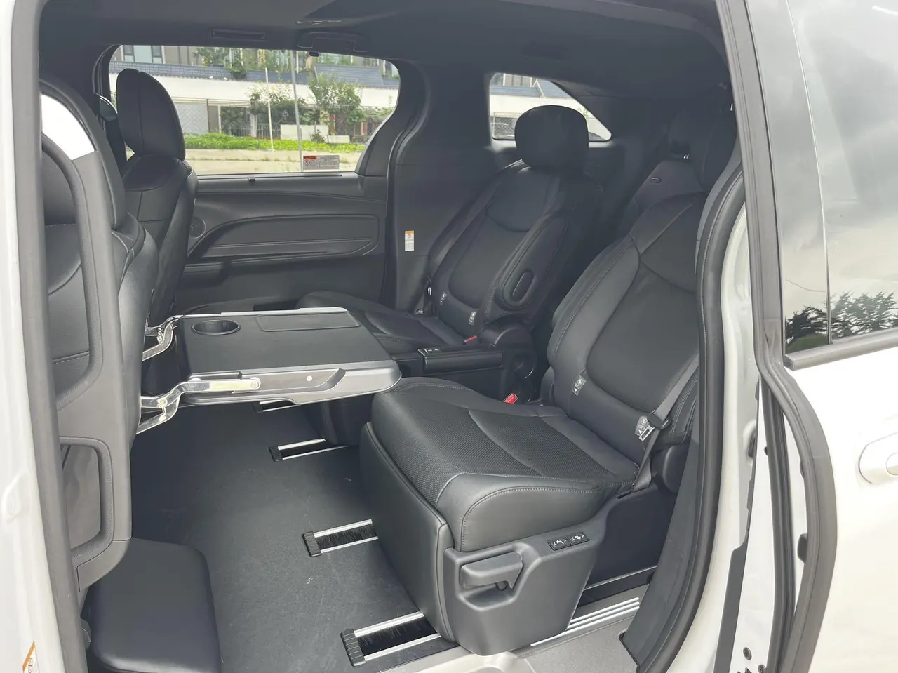 Toyota 2023 Sai 2.5 Stepless Premium Edition Automatic Gear 8