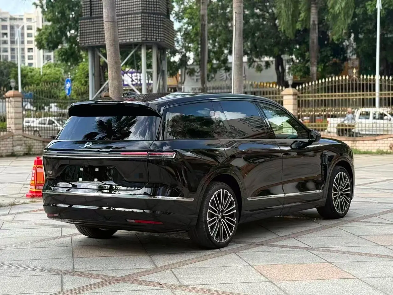 NIO 2026 ES8 6‑Seater Executive Signature Edition Automatic Transmission 4