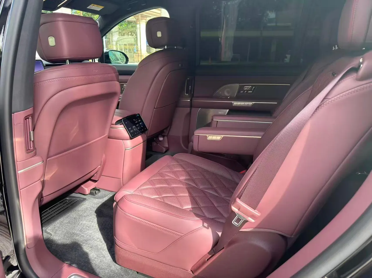 NIO 2026 ES8 6‑Seater Executive Signature Edition Automatic Transmission 8